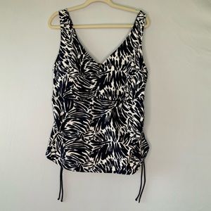 Lands End Tankini Top Plus Size 24 black and white